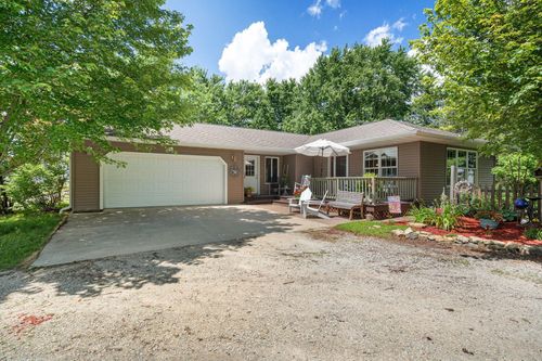 56668 145th Ave, West Concord, MN, 55985-6091 | Card Image
