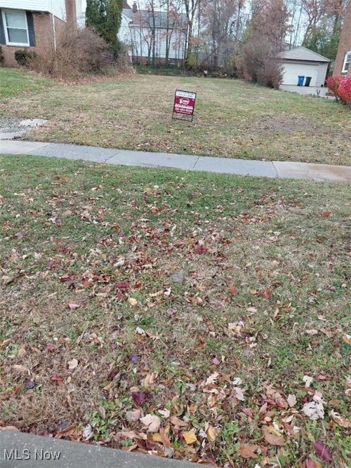 3873 Meadowbrook Blvd, University Heights, OH, 44118-4450 | Card Image