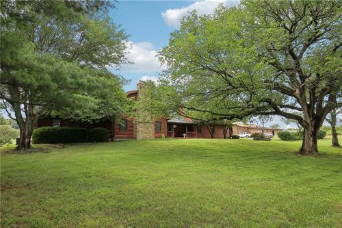 1617 N 600 Rd, Baldwin City, KS, 66006-7260 | Card Image