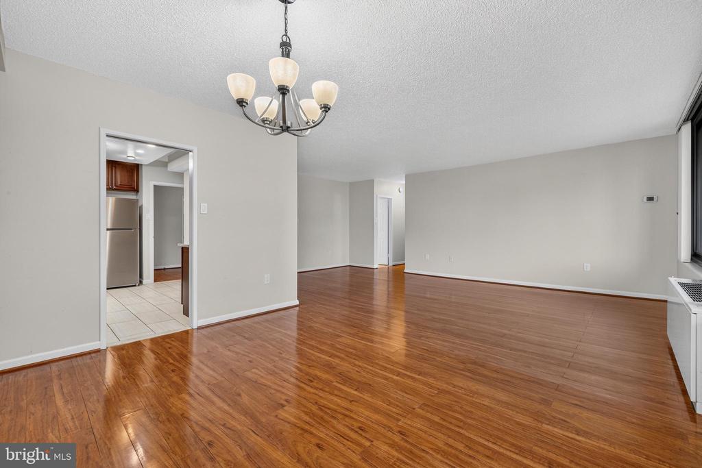 Residential in FALLS CHURCH 5