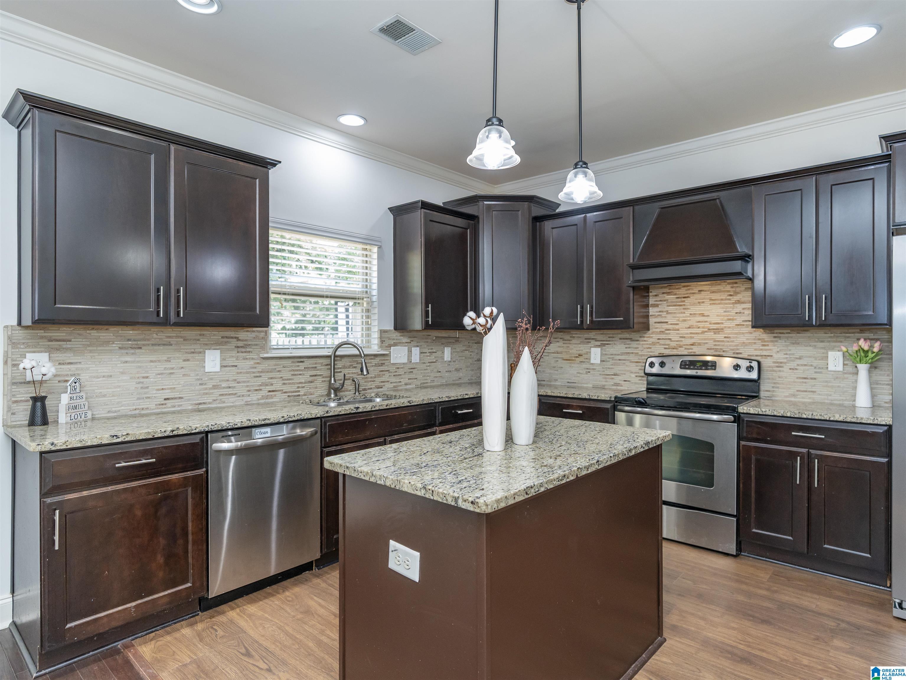 Residential in HOOVER 5
