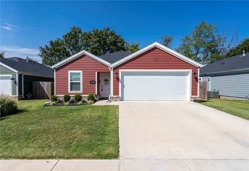 5869 W Holdcroft Dr, Fayetteville, AR, 72704-5180 | Card Image