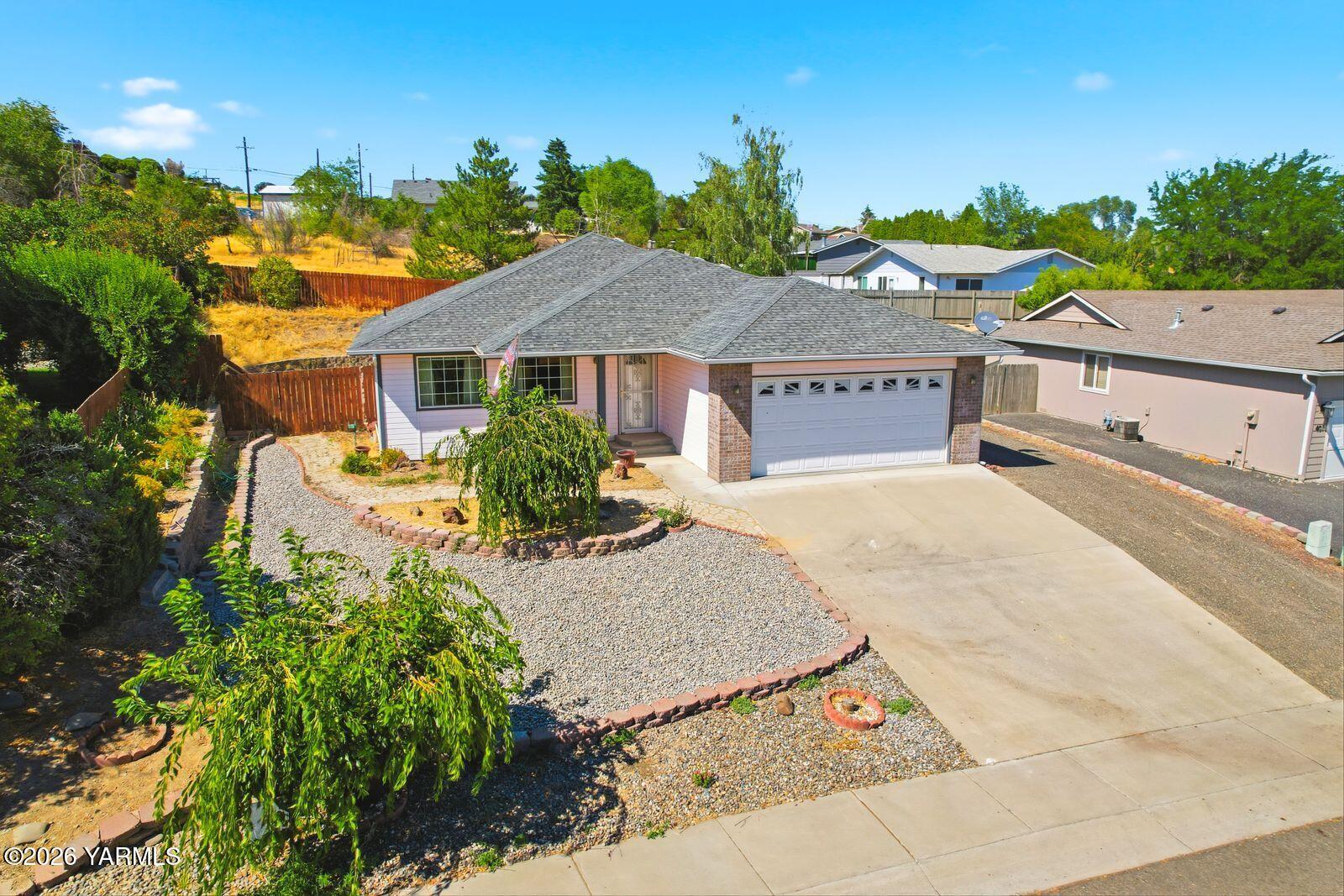 Residential in Selah
