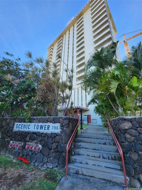 apt-8h-796 Isenberg St, Honolulu, HI, 96826-2903 | Card Image
