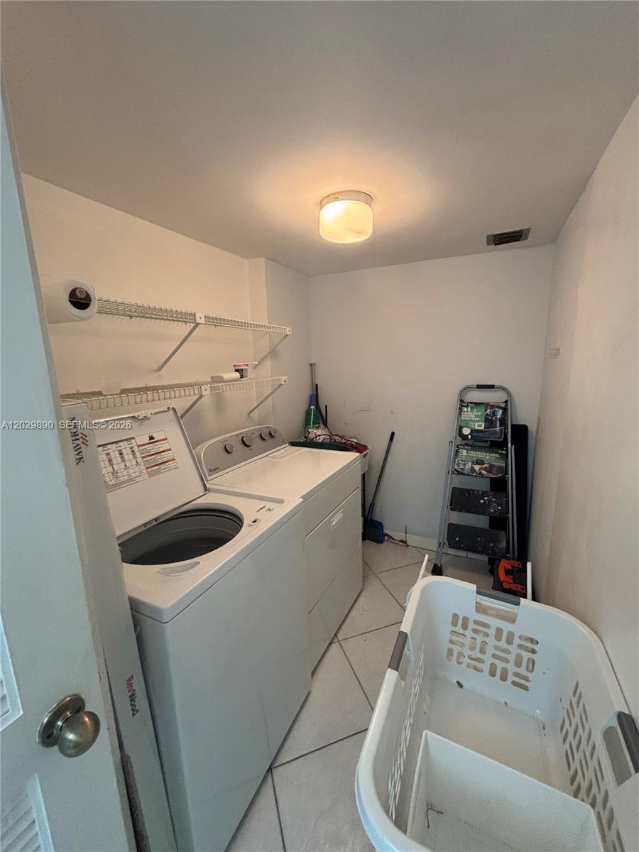 Residential in Tamarac 5