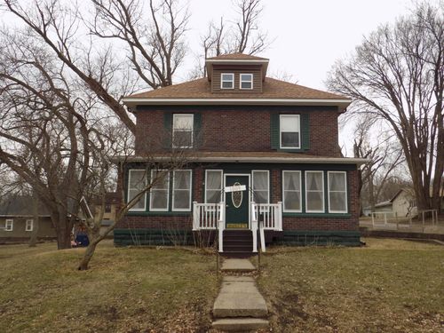 1009 South St, Jackson, MN, 56143-1317 | Card Image