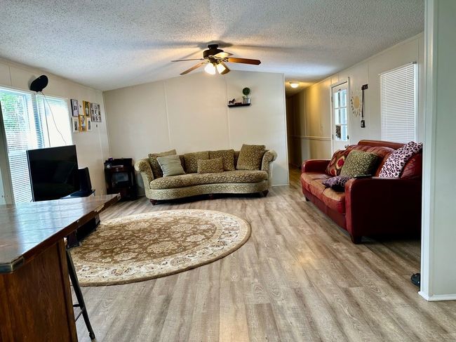 105 Singleton Dr, House other with 3 bedrooms, 2 bathrooms and 4 parking in Spicewood TX | Image 8