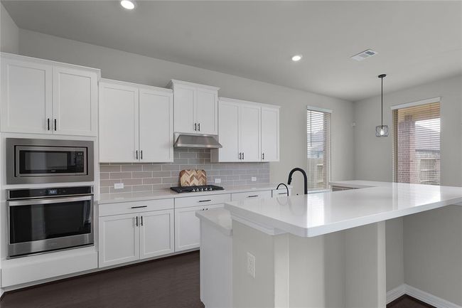 6026 Lake Bridge Ln, House other with 4 bedrooms, 4 bathrooms and 2 parking in Manvel TX | Image 12