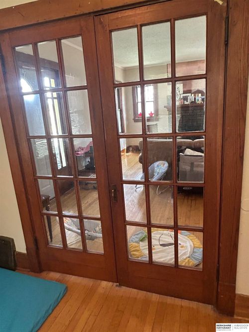 6808 N 30th St, Omaha, NE, 68112-3212 | Card Image