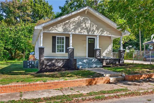 1600 Grove St, Greensboro, NC, 27403-3418 | Card Image