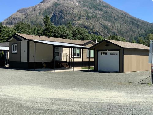 39-59060 Lougheed Highway, Hope, BC, V0X1L3 | Card Image