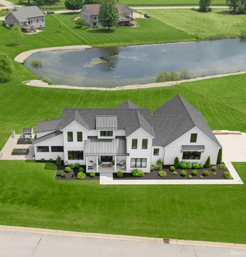 11306 Fishers Pond, Middlebury, IN, 46540-8208 | Card Image