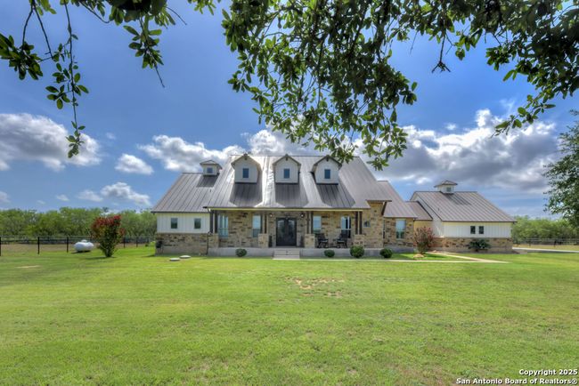 21151 Hickman Rd, House other with 3 bedrooms, 4 bathrooms and null parking in Von Ormy TX | Image 6