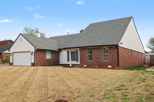 8116 Nw 119th St, Oklahoma City, OK, 73162-1109 | Card Image