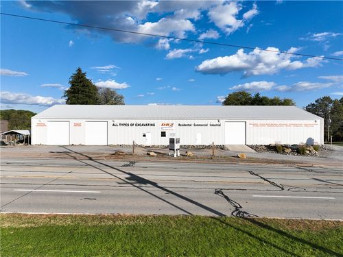 3040 Freeport Rd, Natrona Heights, PA, 15065-1910 | Card Image