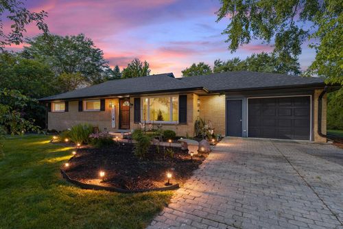 15440 Mt Vernon Ave Avenue, Brookfield, WI, 53005 | Card Image