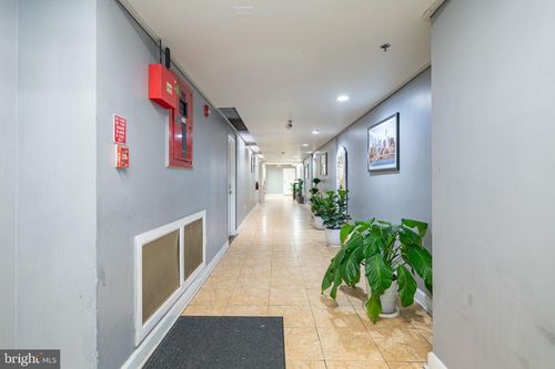 1321 Spruce St, PHILADELPHIA, PA, 19107-5656 | Card Image