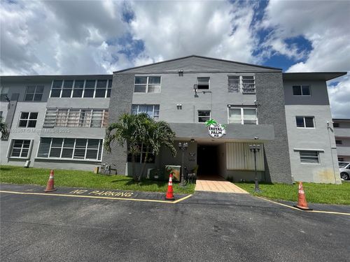 apt-319-120 Royal Palm Rd, Hialeah Gardens, FL, 33016-4614 | Card Image