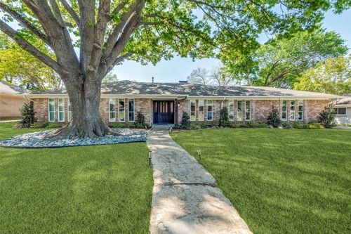 4238 Royal Ridge Dr, Dallas, TX, 75229-5460 | Card Image