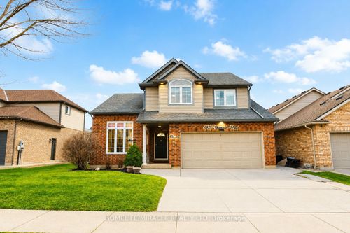 6978 Shannon Dr, Niagara Falls, ON, L2H3N7 | Card Image