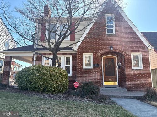 712 Florida Ave, YORK, PA, 17404-3121 | Card Image