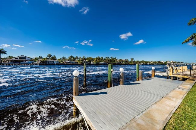 517 S Riverside Dr, House other with 3 bedrooms, 2 bathrooms and null parking in Pompano Beach FL | Image 14