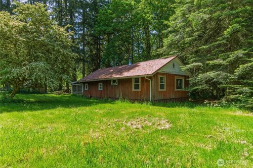 3511 Quade Rd, Clinton, WA, 98236-9308 | Card Image