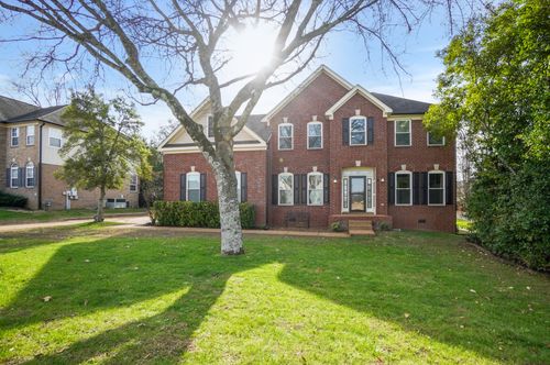 224 Spy Glass Way, Hendersonville, TN, 37075-8520 | Card Image