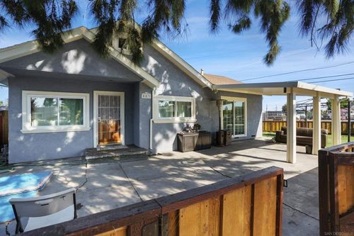 553 3rd Ave, Redwood City, CA, 94063-3719 | Card Image