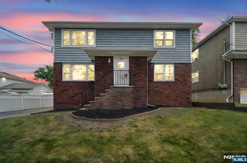 511 New York Ave, Lyndhurst, NJ, 07071-1506 | Card Image