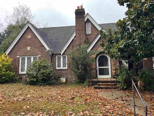 811 College St, Newberry, SC, 29108-3839 | Card Image