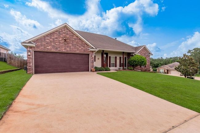 100 Boulder Ln, House other with 3 bedrooms, 2 bathrooms and 2 parking in Nacogdoches TX | Image 37