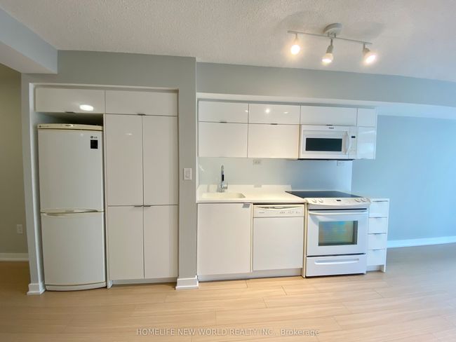 847 - 151 Dan Leckie Way, Condo with 2 bedrooms, 1 bathrooms and 1 parking in Toronto ON | Image 4