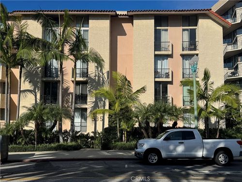 535 Esplanade, Redondo Beach, CA, 90277-4057 | Card Image