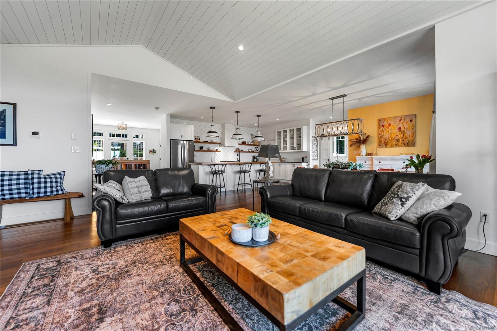 Residential in Salt Spring 4