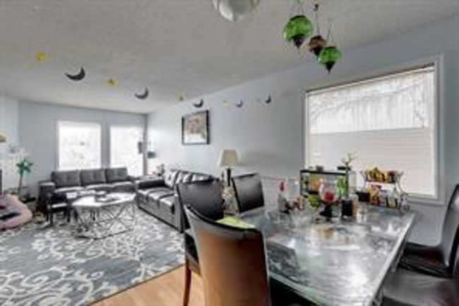 9611 24 St Sw, House detached with 5 bedrooms, 2 bathrooms and 2 parking in Calgary AB | Image 7