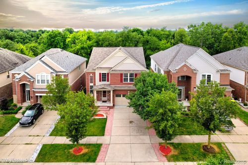 45149 Bartlett Dr, Novi, MI, 48377-2567 | Card Image