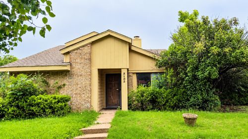 3105 Sunset Ct, Mesquite, TX, 75150-3572 | Card Image