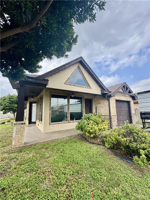 10903 N 29th Ln, McAllen, TX, 78504-6534 | Card Image