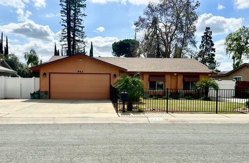 943 W Vassar Avenue, Visalia, CA, 93277 | Card Image