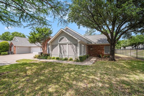 6132 Haley Ln, Fort Worth, TX, 76132-3875 | Card Image