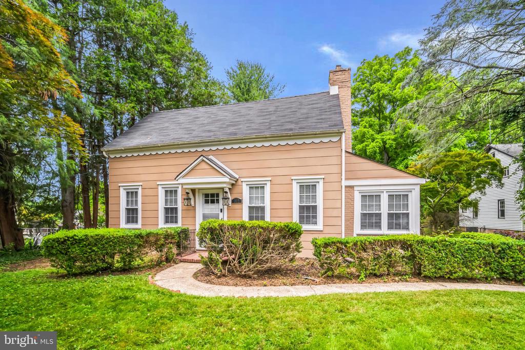 Springfield Rd, Springfield, PA 19064