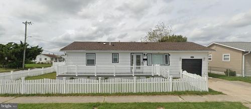 2117 Murray Ave, Atlantic City, NJ, 08401-1550 | Card Image