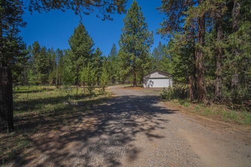 15893 Fir Rd, La Pine, OR, 97739-9401 | Card Image