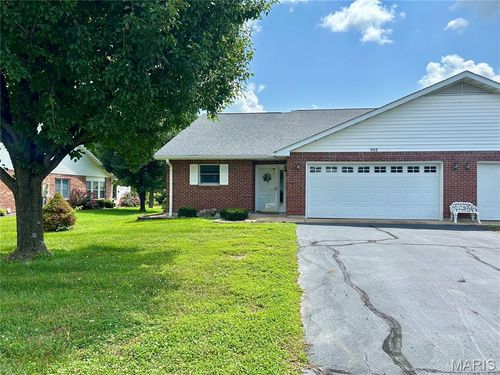 302 E Green Tree Ln, Farmington, MO, 63640-7652 | Card Image
