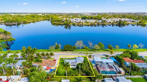 5160 Lake Osborne Dr, Lake Worth, FL, 33461-6050 | Card Image