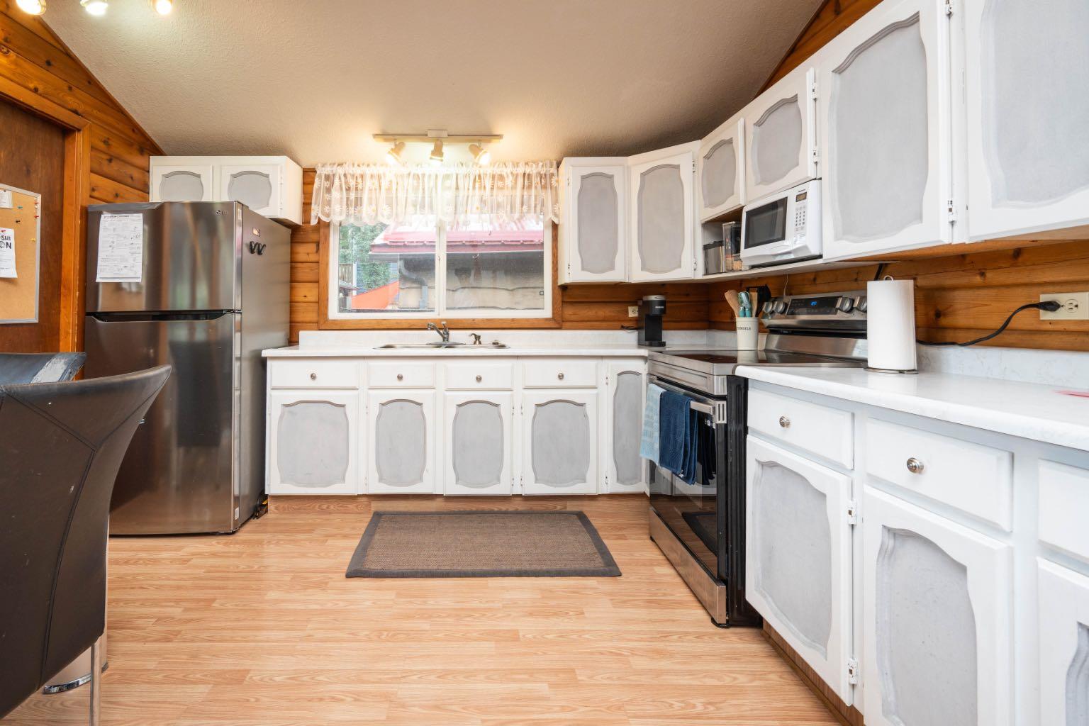Residential in Sylvan Lake 4