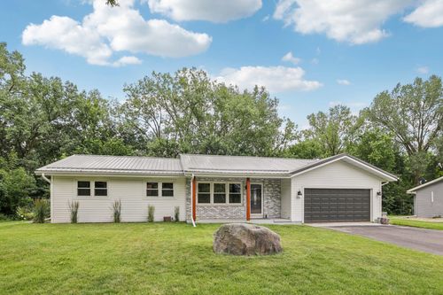 223 Acker Pkwy, Deforest, WI, 53532-1002 | Card Image