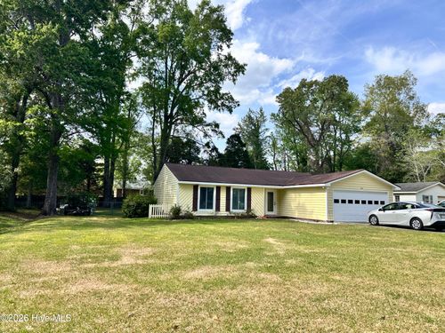 218 Pamlico Dr, Washington, NC, 27889-5420 | Card Image