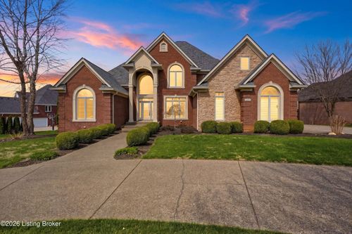 13203 Hampton Cir, Goshen, KY, 40026-8427 | Card Image